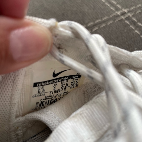 All White Roshe One - Picture 5 of 5